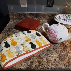 💥5 for 35$ 💥 NWOT Cute cats tea cozy (meow)